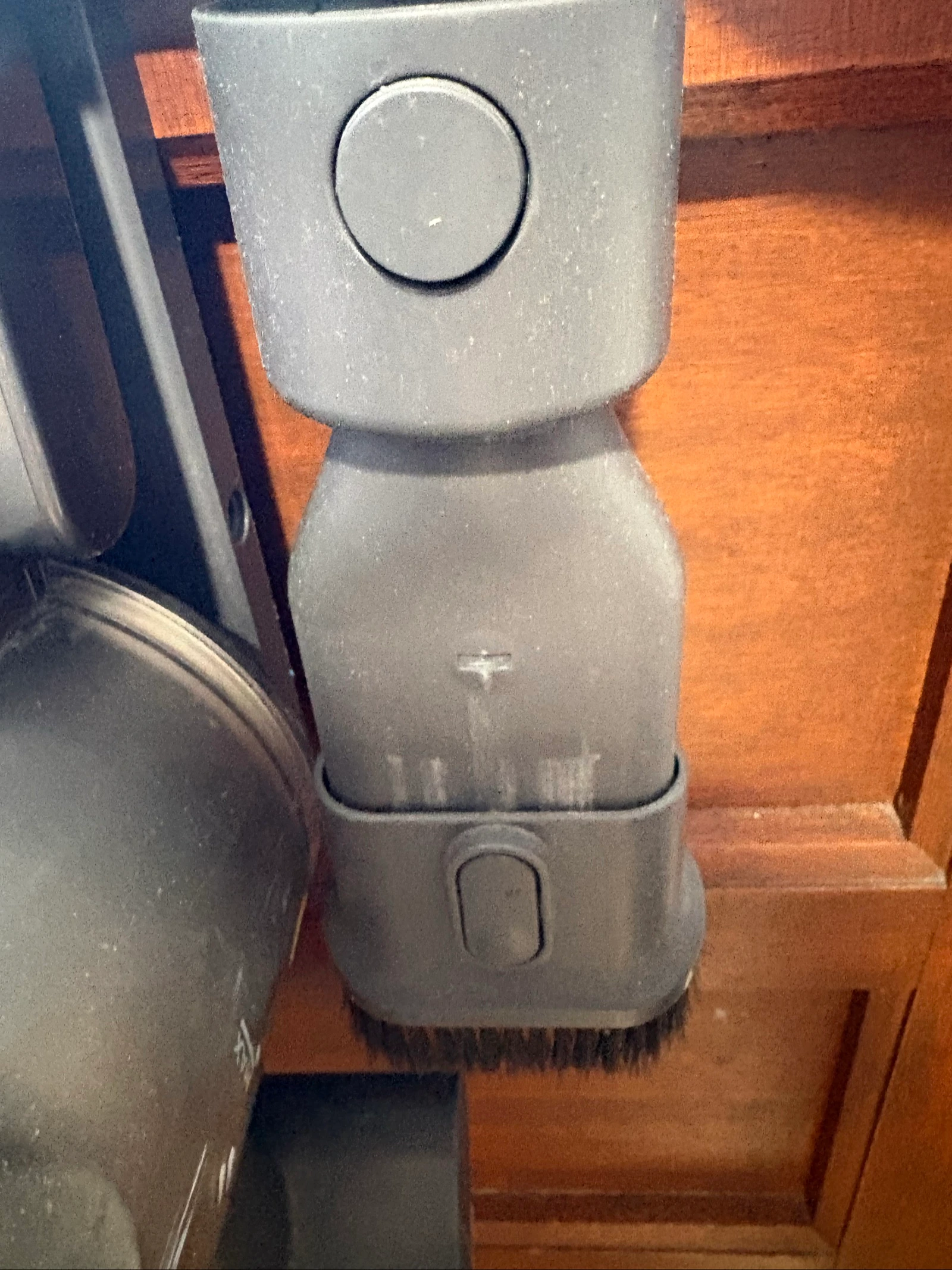 Dreame cordless vacuum cleaner with accessories – Good condition – Handover only – photo 4
